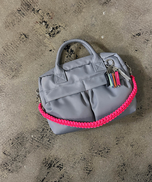 Cheek(チーク)の「【cheek / チーク】W pocket 3way boston / ダブルポケット 3WAYボストンバッグ (C25008)(ショルダーバッグ・メンズ・グレー/ブラック/ベージュ/カーキ・フリー)」の1枚目の写真