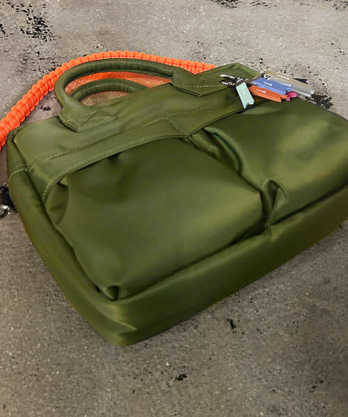 Cheek(チーク)の「【cheek / チーク】W pocket 3way boston / ダブルポケット 3WAYボストンバッグ (C25008)(ショルダーバッグ・メンズ・グレー/ブラック/ベージュ/カーキ・フリー)」の13枚目の写真