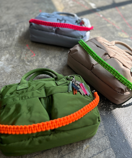 Cheek(チーク)の「【cheek / チーク】W pocket 3way boston / ダブルポケット 3WAYボストンバッグ (C25008)(ショルダーバッグ・メンズ・グレー/ブラック/ベージュ/カーキ・フリー)」の10枚目の写真