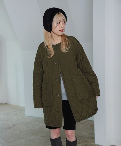 Ray BEAMS（レイビームス）の「ボア キルト リバーシブル コート（ノーカラーコート・レディース・オフホワイト/ブラック/オリーブ・0/1）」の5枚目の写真