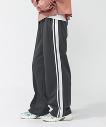 TIGORA（ティゴラ）の「ティゴラ TIGORA ワイドトラックパンツ（その他パンツ）」