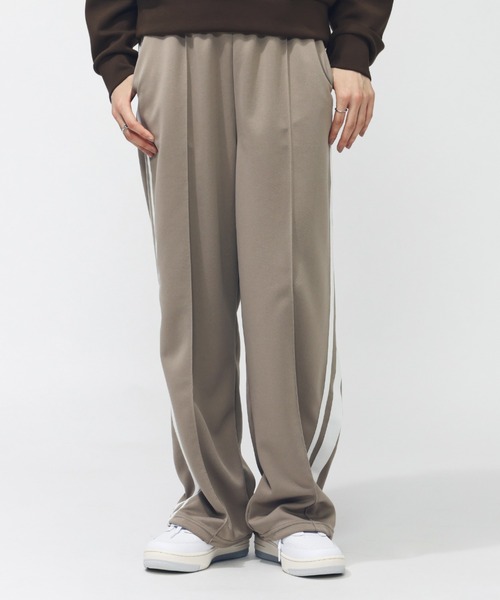 TIGORA(ティゴラ)の「ティゴラ TIGORA ワイドトラックパンツ(その他パンツ・レディース・ライトベージュ/ブラック/チャコールグレー/グリーン・S/M/L/XL)」の19枚目の写真