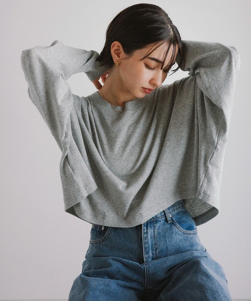 evernavy（エバーネイビー）の「ソフトフライス長袖Tシャツ 《ショート丈 》（Tシャツ/カットソー・レディース・ブラック/杢グレー/オフホワイト/チョコ・M）」の11枚目の写真