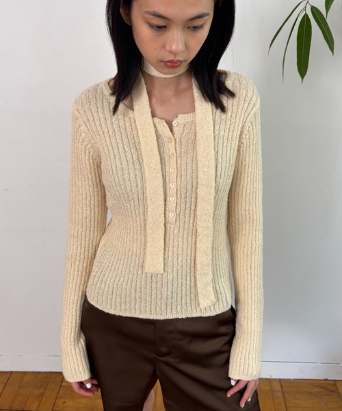 FUULLY STUDIO（フーリィーステューディオ）の「ナロータイヘンリーネックニット（ニット/セーター・レディース・ブラック/アイボリー/ネイビー×ホワイト/グリーン・FREE）」の2枚目の写真