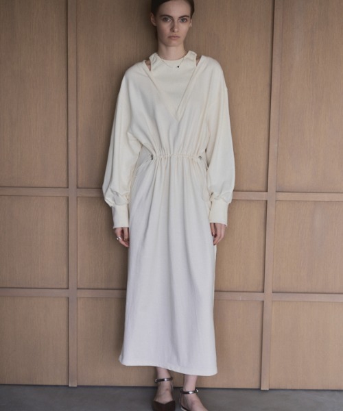 Muel Chic(ミュエルシック)の「Lay sweat one-piece レイスウェットワンピース(ワンピース・レディース・ブラック/オフホワイト/オレンジ・MEDIUM/SMALL)」の2枚目の写真