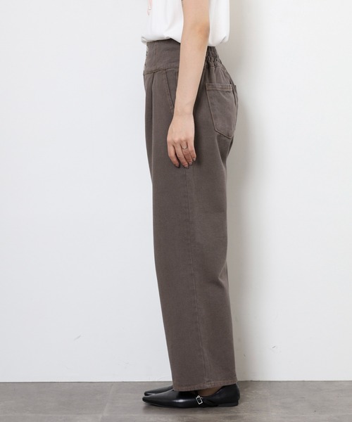 .WORKS(ドットワークス)の「.works 3個釦カラーワイドパンツ(デニムパンツ・レディース・カーキ/ブラック/ブラウン・61/64)」の9枚目の写真