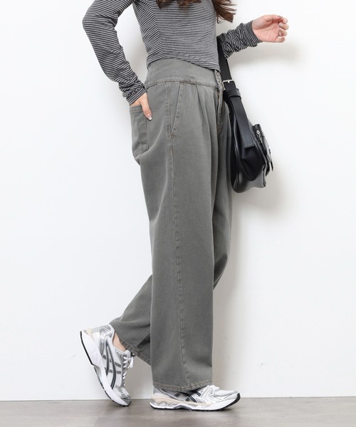 .WORKS(ドットワークス)の「.works 3個釦カラーワイドパンツ(デニムパンツ・レディース・カーキ/ブラック/ブラウン・61/64)」の22枚目の写真