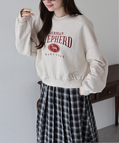 BLUEEAST(ブルーイースト)の「ゴールデンシェパード刺繍スウェット(スウェット・レディース・ネイビー/アイボリー/グレー・MEDIUM)」の13枚目の写真