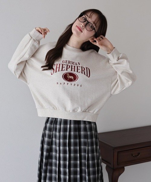 BLUEEAST(ブルーイースト)の「ゴールデンシェパード刺繍スウェット(スウェット・レディース・ネイビー/アイボリー/グレー・MEDIUM)」の4枚目の写真