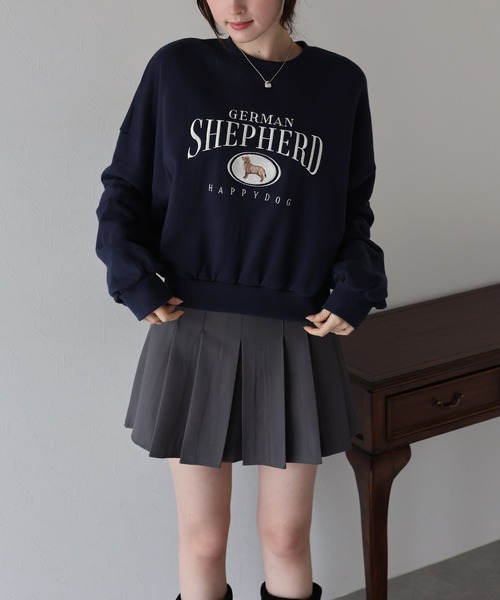 BLUEEAST(ブルーイースト)の「ゴールデンシェパード刺繍スウェット(スウェット・レディース・ネイビー/アイボリー/グレー・MEDIUM)」の21枚目の写真