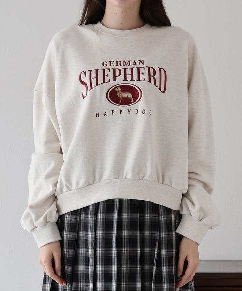 BLUEEAST(ブルーイースト)の「ゴールデンシェパード刺繍スウェット(スウェット・レディース・ネイビー/アイボリー/グレー・MEDIUM)」の20枚目の写真