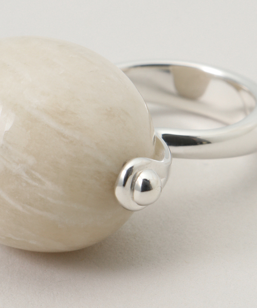 ANNIKA INEZ(アニカイネズ)の「ANNIKA INEZ STONE ELLIPSE RING R186-LRGリング(リング・レディース・ホワイト/ブラック・FREE)」の7枚目の写真