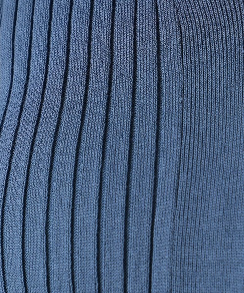 TRUDEA（トルディア）の「Vネックハトメカフスニット（ニット/セーター・レディース・ブラック/ワイン/ブルー/ベージュ・MEDIUM/LARGE）」の21枚目の写真