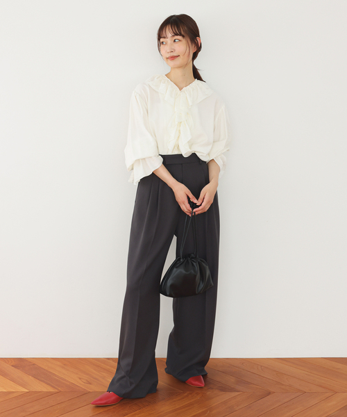 SLOBE IENA（スローブイエナ）の「《追加3》SLOBE 3WAY スムース巾着バッグ（クラッチバッグ・レディース・ブラック/ボルドー・FREE）」の16枚目の写真