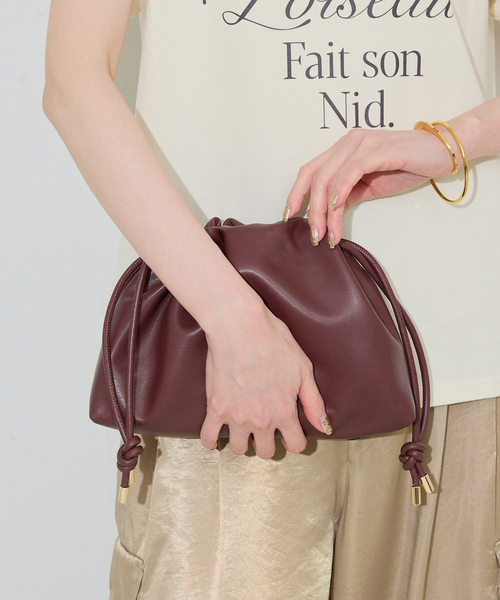 SLOBE IENA（スローブイエナ）の「《追加3》SLOBE 3WAY スムース巾着バッグ（クラッチバッグ・レディース・ブラック/ボルドー・FREE）」の22枚目の写真