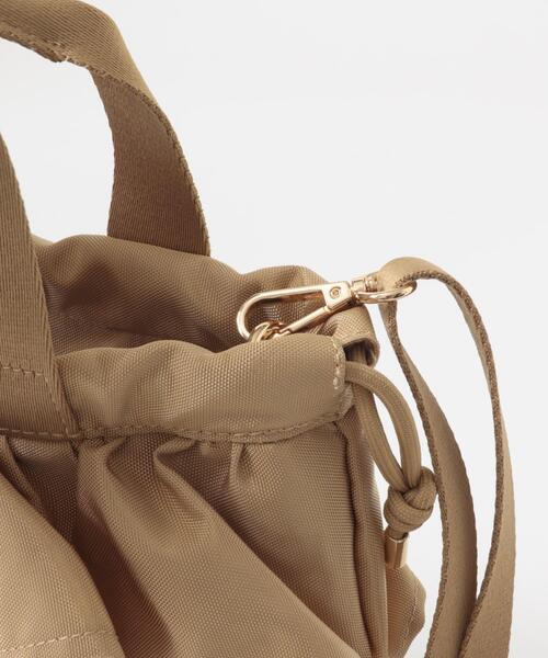 RODE SKO(ロデスコ)の「軽量フリルキンチャクバッグ(ハンドバッグ・レディース・ベージュ/ブラウン/ブラック・ONE)」の20枚目の写真