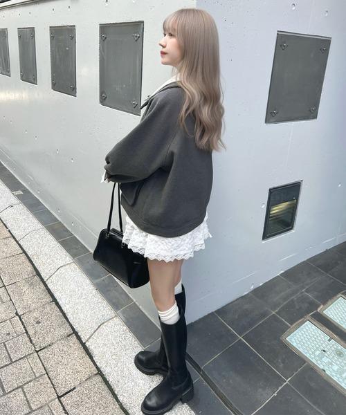 CHARME BY MICOLA(シャルムバイミコラ)の「AWトレンド♪衿シャツレイヤードフェイクウールポロジャケット(その他アウター・レディース・チャコールグレー/ブラック・FREE)」の11枚目の写真