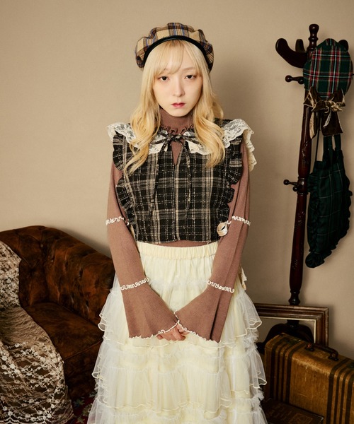 kutir(クティール)の「【クティールとレトロ】【セットアップ着用可】レースツイードリボンベスト(ベスト・レディース・レッド/ブラウン/ブラック・FREE)」の6枚目の写真