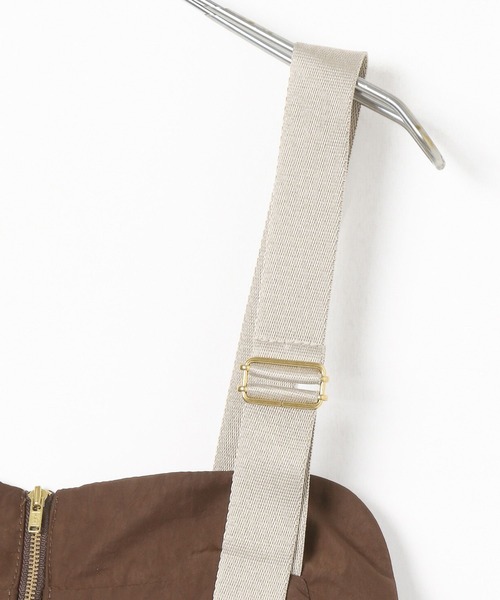 BAYFLOW（ベイフロー）の「[シルエット調整可能]ナイロンサロペット（サロペット/オーバーオール・レディース・チャコール/ブラウン・FREE）」の5枚目の写真