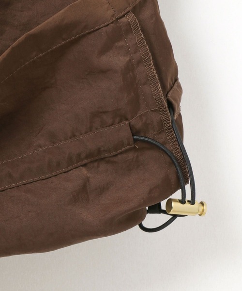 BAYFLOW（ベイフロー）の「[シルエット調整可能]ナイロンサロペット（サロペット/オーバーオール・レディース・チャコール/ブラウン・FREE）」の9枚目の写真