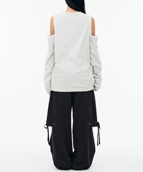 TUOMIO(トゥオミオ)の「【TUOMIO】CUT-OUT LACE LONG SLEEVES / 【トゥオミオ】カットアウトレースロングスリーブ(スウェット・レディース・ブラック/ベージュ・S)」の21枚目の写真