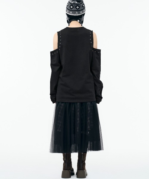 TUOMIO(トゥオミオ)の「【TUOMIO】CUT-OUT LACE LONG SLEEVES / 【トゥオミオ】カットアウトレースロングスリーブ(スウェット・レディース・ブラック/ベージュ・S)」の11枚目の写真