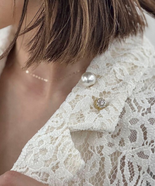 grace grace （グラスグラス）の「【grace grace/グラスグラス】ビジュープッシュピン（ブローチ/コサージュ・レディース・オフホワイト/クリア・FREE）」の3枚目の写真