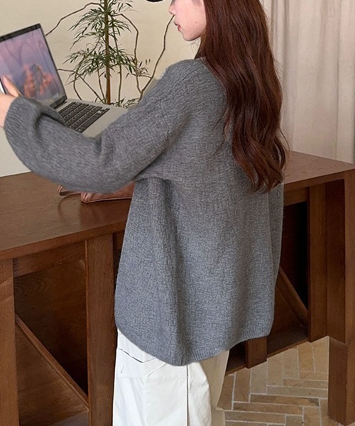 shoppinggo（ショッピングゴー）の「ニットカーディガンVネック レディース カーディガン ニットアウター コーディガン 袖ボリューム ゆったりカーディガン（カーディガン/ボレロ・レディース・ブラック/ピンク/パープル/ベージュ/グレー/ブルー・FREE）」の8枚目の写真