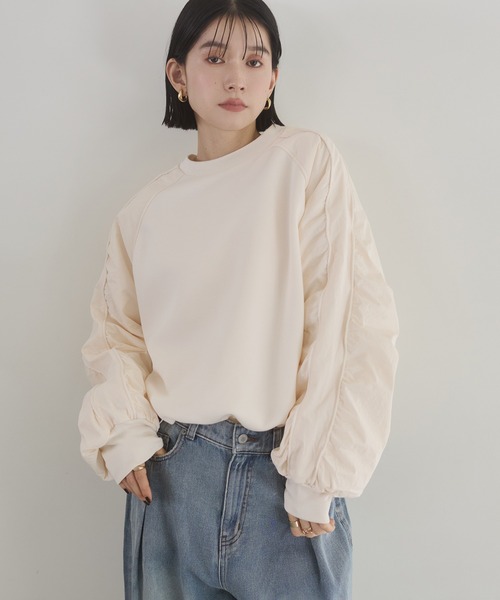 hunch（ハンチ）の「ダンボールナイロン ドッキングトップス（スウェット・レディース・ダークカーキ/アイボリー/ブラック・FREE）」の2枚目の写真