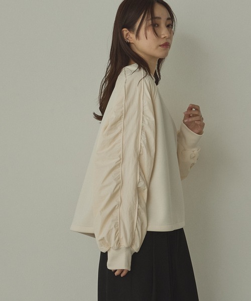 hunch（ハンチ）の「ダンボールナイロン ドッキングトップス（スウェット・レディース・ダークカーキ/アイボリー/ブラック・FREE）」の8枚目の写真