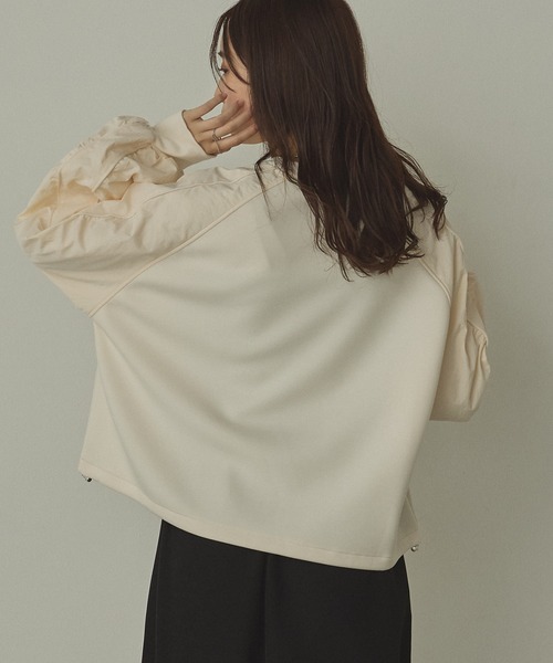 hunch（ハンチ）の「ダンボールナイロン ドッキングトップス（スウェット・レディース・ダークカーキ/アイボリー/ブラック・FREE）」の9枚目の写真