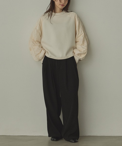 hunch（ハンチ）の「ダンボールナイロン ドッキングトップス（スウェット・レディース・ダークカーキ/アイボリー/ブラック・FREE）」の10枚目の写真