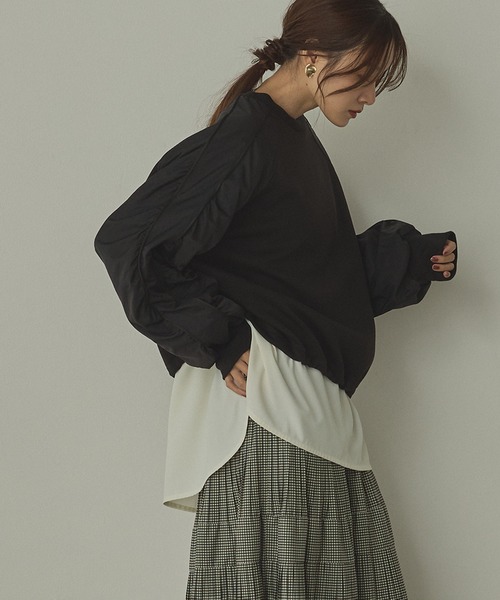 hunch（ハンチ）の「ダンボールナイロン ドッキングトップス（スウェット・レディース・ダークカーキ/アイボリー/ブラック・FREE）」の18枚目の写真