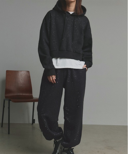 ad thie（アドティエ）の「裏起毛 ラメ ジョガーパンツ（スウェットパンツ・レディース・ブラック/ネイビー/ブラウン・FREE）」の10枚目の写真