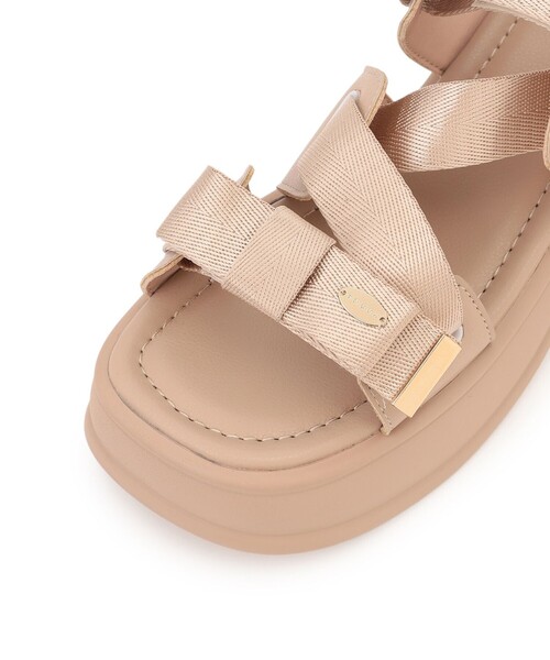 TOCCA(トッカ)の「CROSSING RIBBON SPORTS SANDALS サンダル(サンダル・レディース・ベージュ系/ブラック系・39/38/37/36)」の22枚目の写真