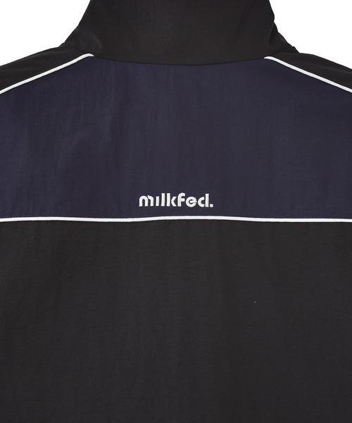 MILKFED.（ミルクフェド）の「CUTOUT LOGO TRACK JACKET（ナイロンジャケット・レディース・ライトピンク/ブラック/チャコール・M/S）」の9枚目の写真