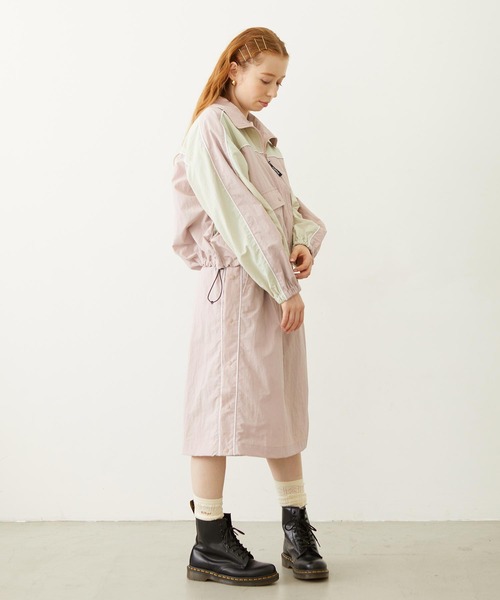 MILKFED.（ミルクフェド）の「CUTOUT LOGO TRACK JACKET（ナイロンジャケット・レディース・ライトピンク/ブラック/チャコール・M/S）」の22枚目の写真