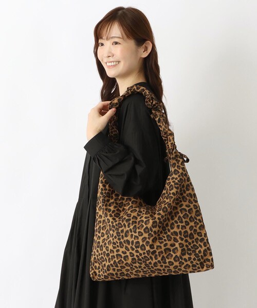 one'sterrace(ワンズテラス)の「SE 2WAYハンドル ドロストバッグ(トートバッグ・レディース・ダークブラウン系8/ブラック系8/グレー系4・99)」の16枚目の写真