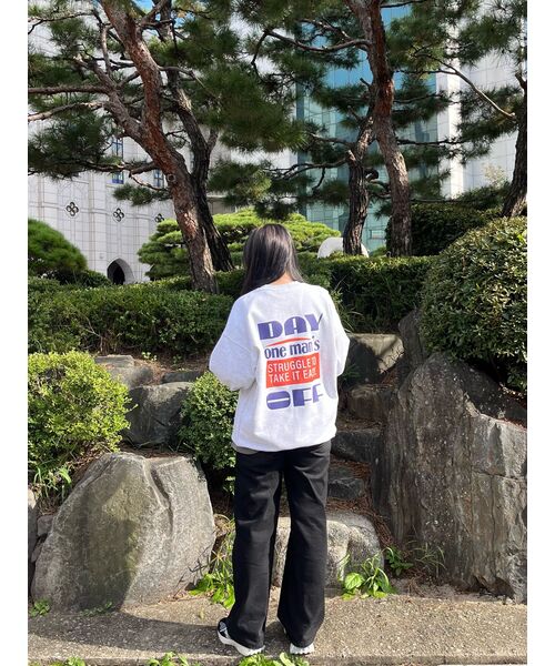 URBANDTYPE(アーバンディタイプ)の「デイオフグラフィックTシャツ_レッド_DT395(Tシャツ/カットソー・メンズ・その他・1/2/3)」の14枚目の写真