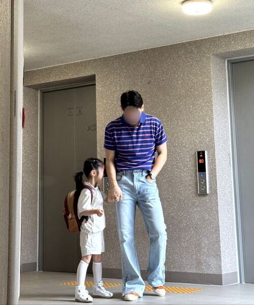 WESLEYHYUSTON（ウェズリーユーストン）の「Sleek zipper detail boots cut denim pants light blue（デニムパンツ・メンズ・その他・LARGE/MEDIUM/SMALL）」の3枚目の写真