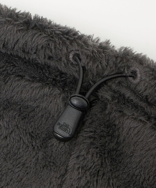 THE NORTH FACE(ザノースフェイス)の「<THE NORTH FACE>スーパー バーサロフト ネック ゲイター(ネックウォーマー/スヌード・メンズ・ブラック/ダークグレー・FREE)」の10枚目の写真