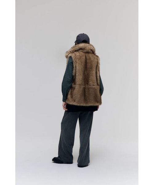 FELICITY(フェリシティ)の「Faux Fur Mini Jacket(その他アウター・レディース・その他9/ベージュ・2)」の8枚目の写真