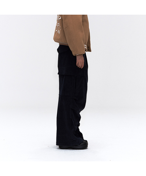 ERER（エルエル）の「[UN] コーデュロイ ユーティリティ カーペンターパンツ ネイビー（その他パンツ・レディース・ネイビー・1/3/5）」の3枚目の写真