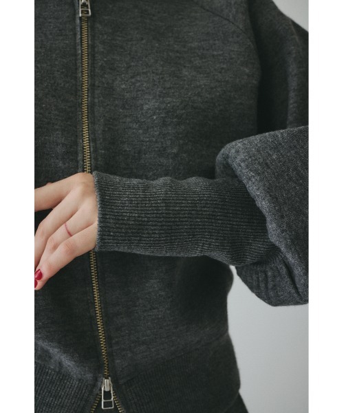 HeRIN.CYE(ヘリンドットサイ)の「Zip up knit tops ジップアップニットトップス(ニット/セーター・レディース・レッド/グレー・FREE)」の5枚目の写真