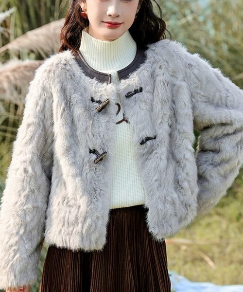 セール】くるみボタンフェイクファーショートブルゾン（ノーカラー