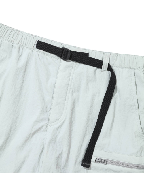 COVERNAT(カバーナット)の「カーゴバックルショーツライトグレー(その他パンツ・レディース・その他・MEDIUM/SMALL/X-LARGE/X-SMALL/XX-LARGE/LARGE)」の3枚目の写真