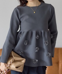 Neige（ネージュ）の「フラワーペプラムダイバーニット（ニット/セーター）」