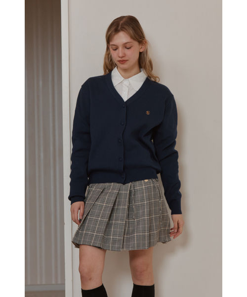 ANOETIC(アノエティック)の「ANC BASIC V-NECK CARDIGAN_NAVY(カーディガン/ボレロ・レディース・ネイビー・FREE)」の3枚目の写真