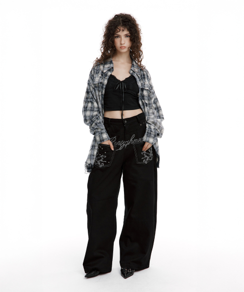 ROUGHNECK(ラフネック)の「バックフレアカーブパンツ ブラック(その他パンツ・レディース・その他・SMALL/MEDIUM)」の9枚目の写真