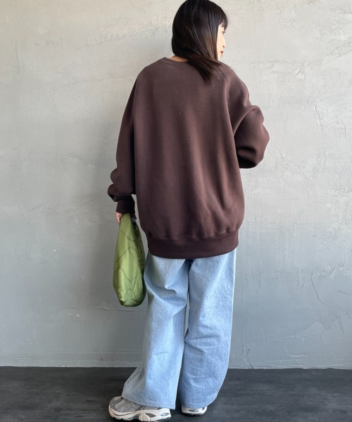 AMERICANA（アメリカーナ）の「[Americana/アメリカーナ] ボリュームスリーブ カレッジロゴスウェット（スウェット・レディース・ブラック/ライトグレー/ダークブラウン・ONE SIZE）」の12枚目の写真